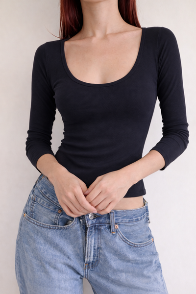 Curve Contour Rib Fitted Top