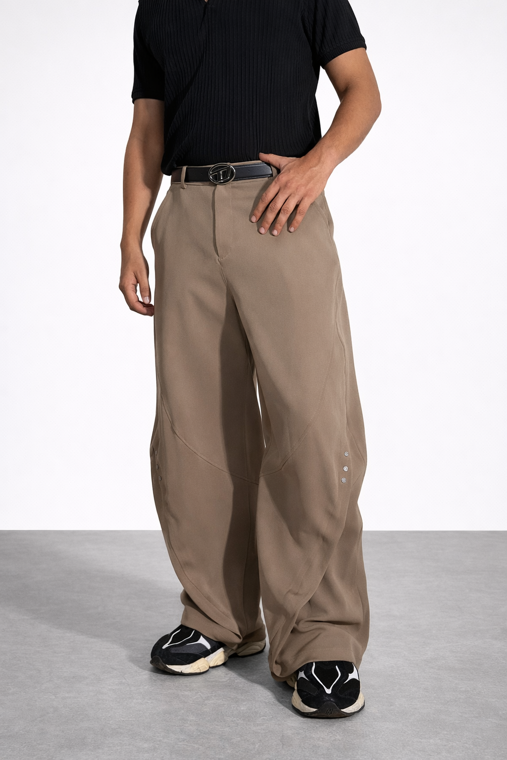 Bound Barrel Fit Rivet Pants