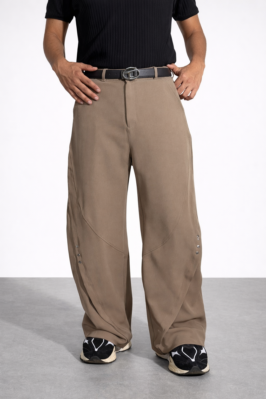 Bound Barrel Fit Rivet Pants