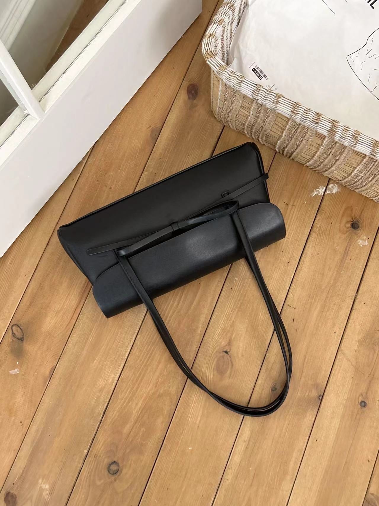 The Bow Flap Shoulder Bag