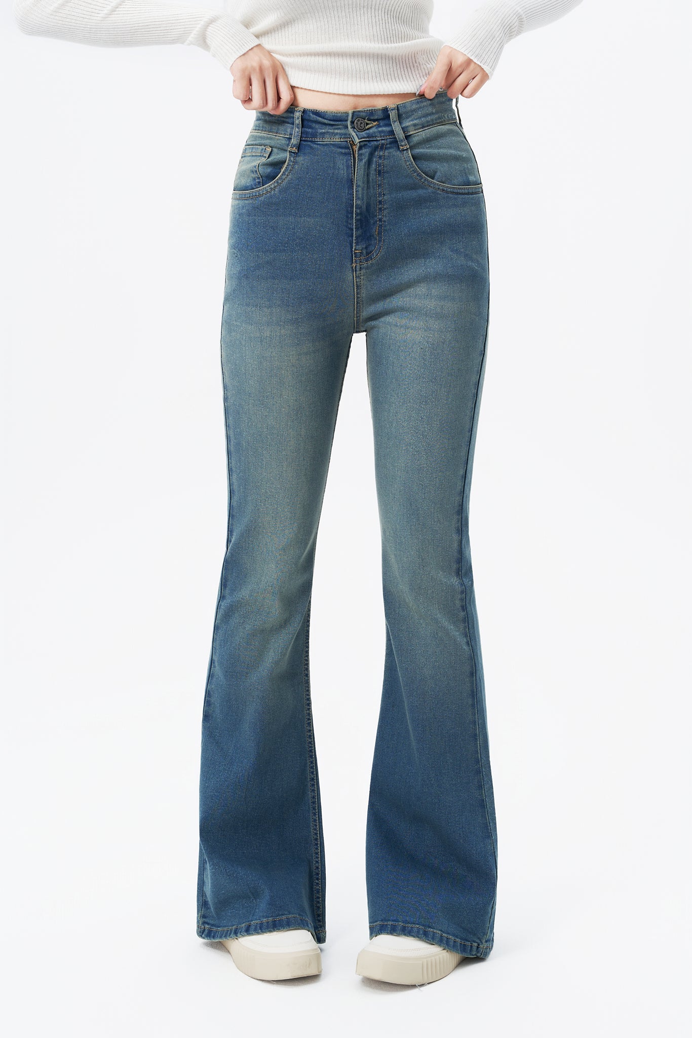 Classic Vogue Flare Jeans