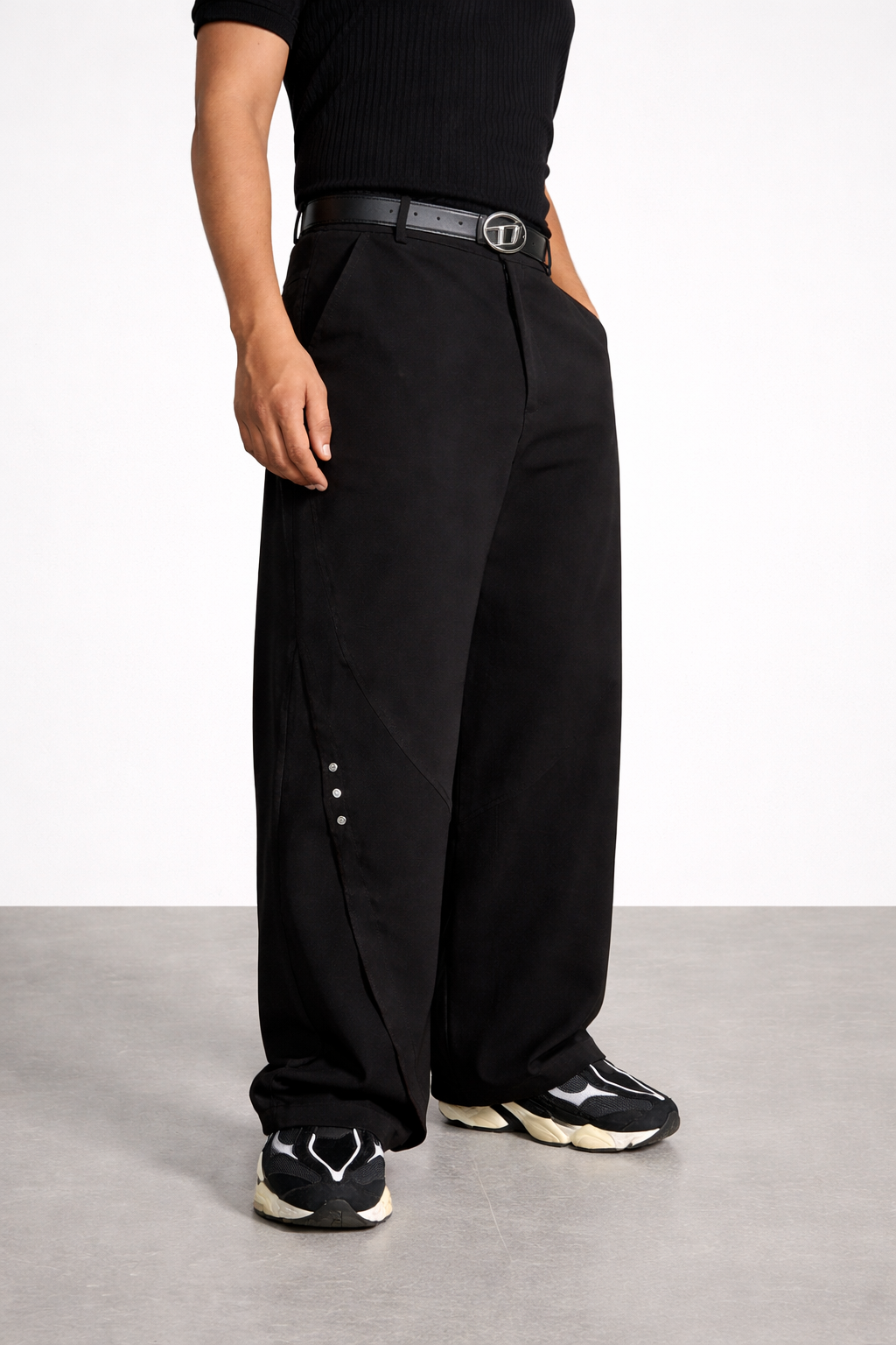 Bound Barrel Fit Rivet Pants
