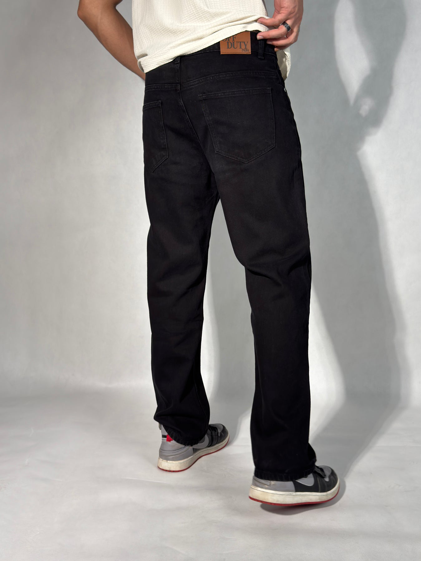 Black Out Straight Fit Jeans