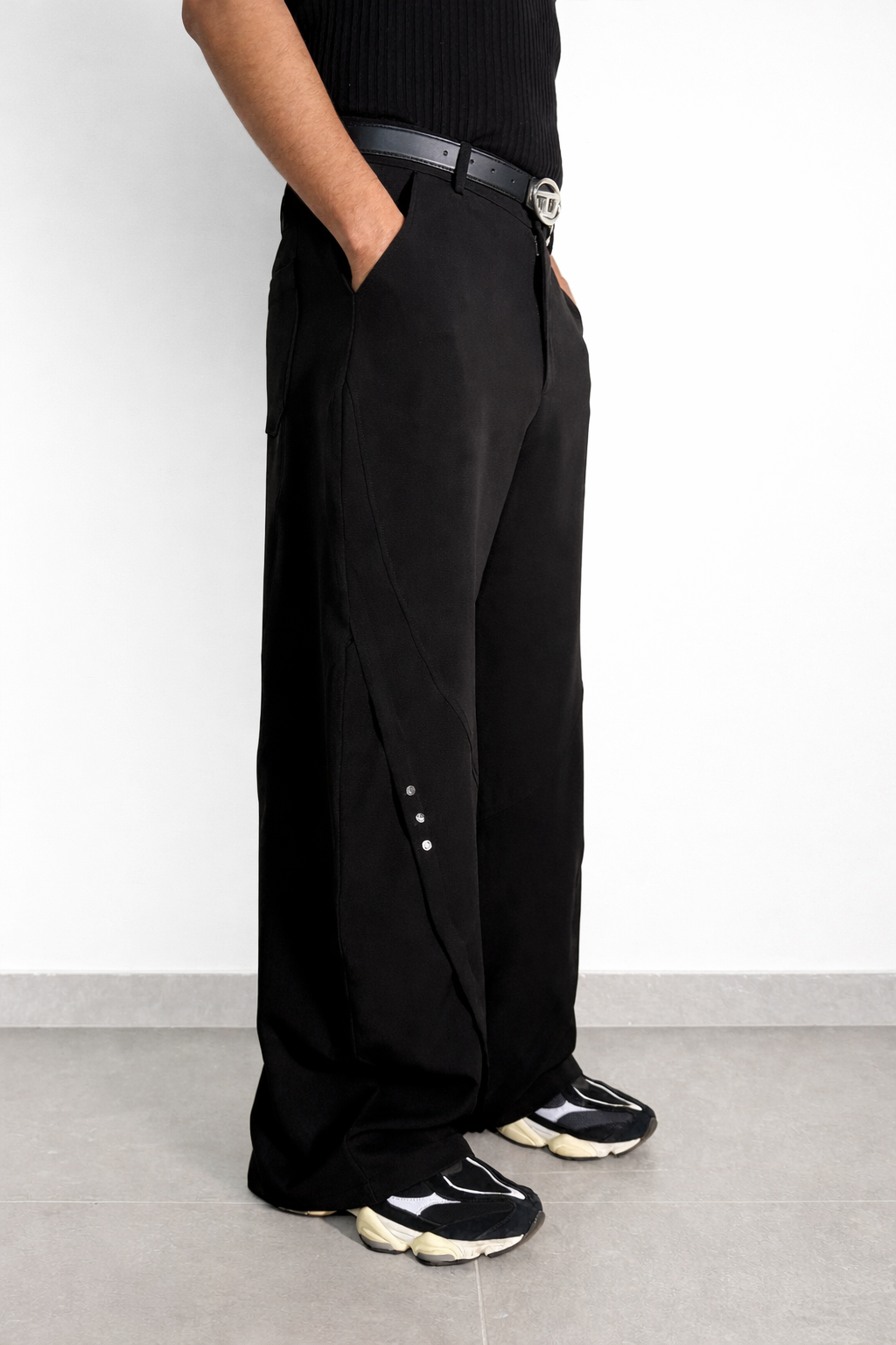 Bound Barrel Fit Rivet Pants