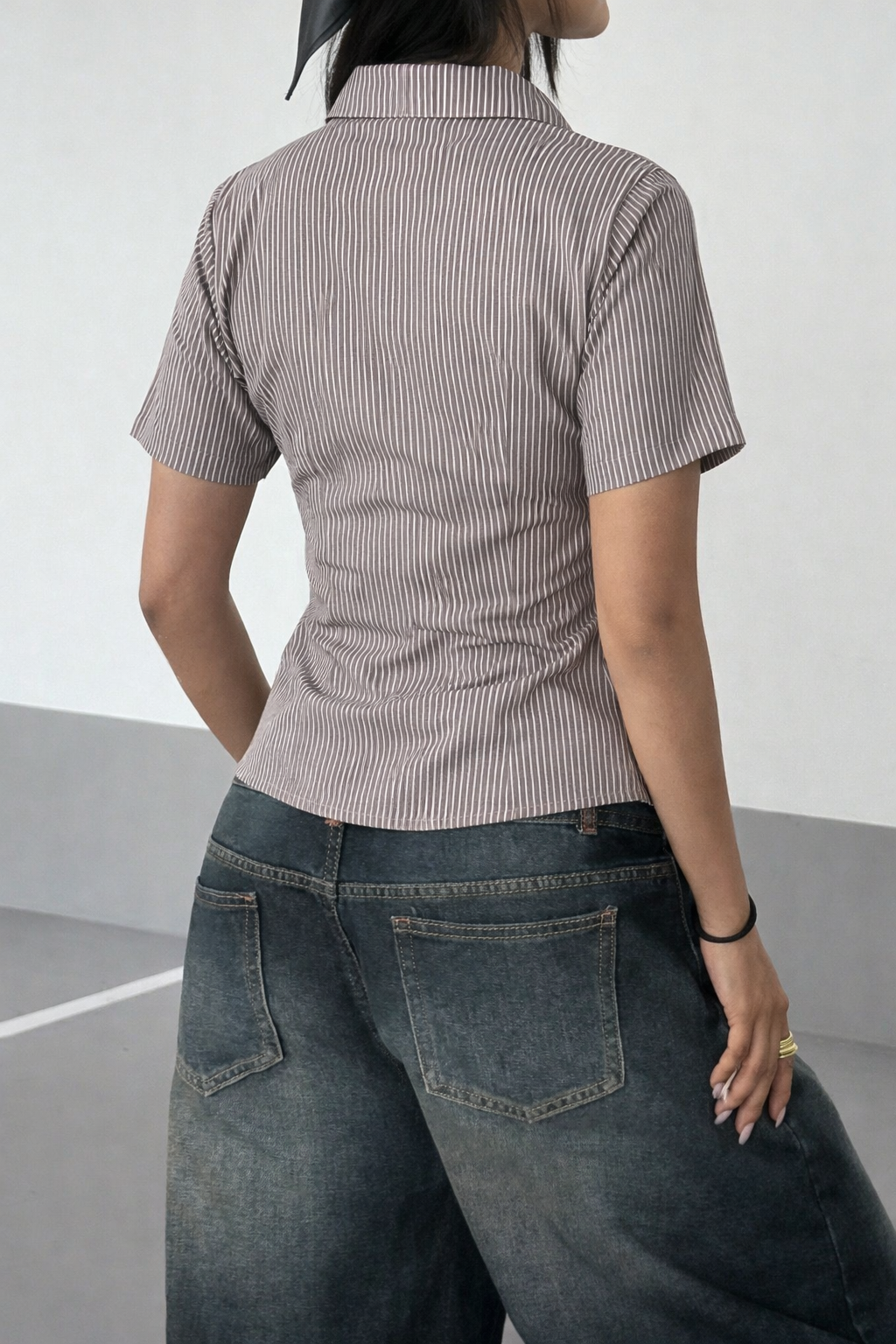 Stripe Waist Sculpt Short Sleeve Shirt