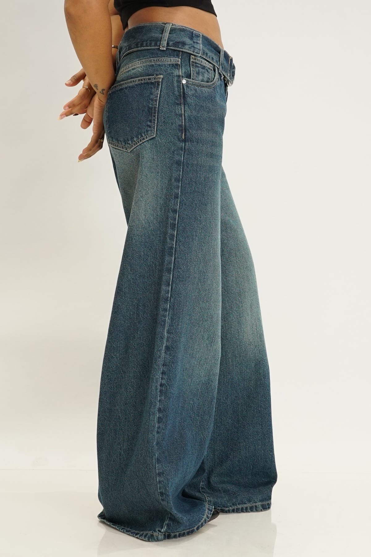 Knotty Belt Out Wide Leg Jeans