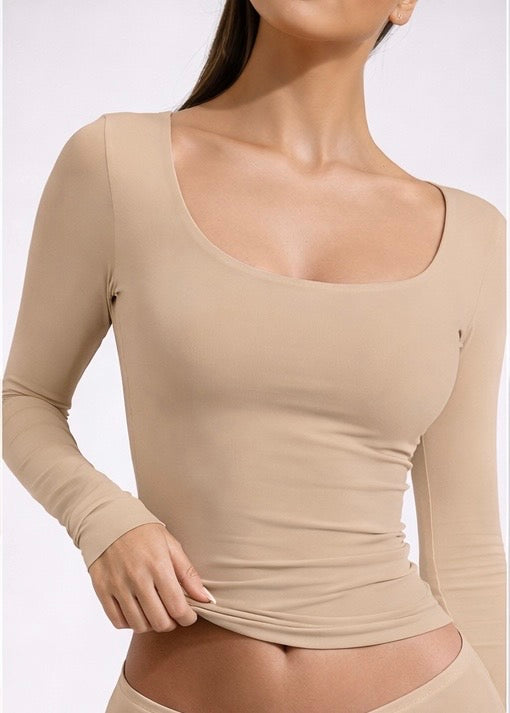 Soft Curve Neck Long Sleeve Top