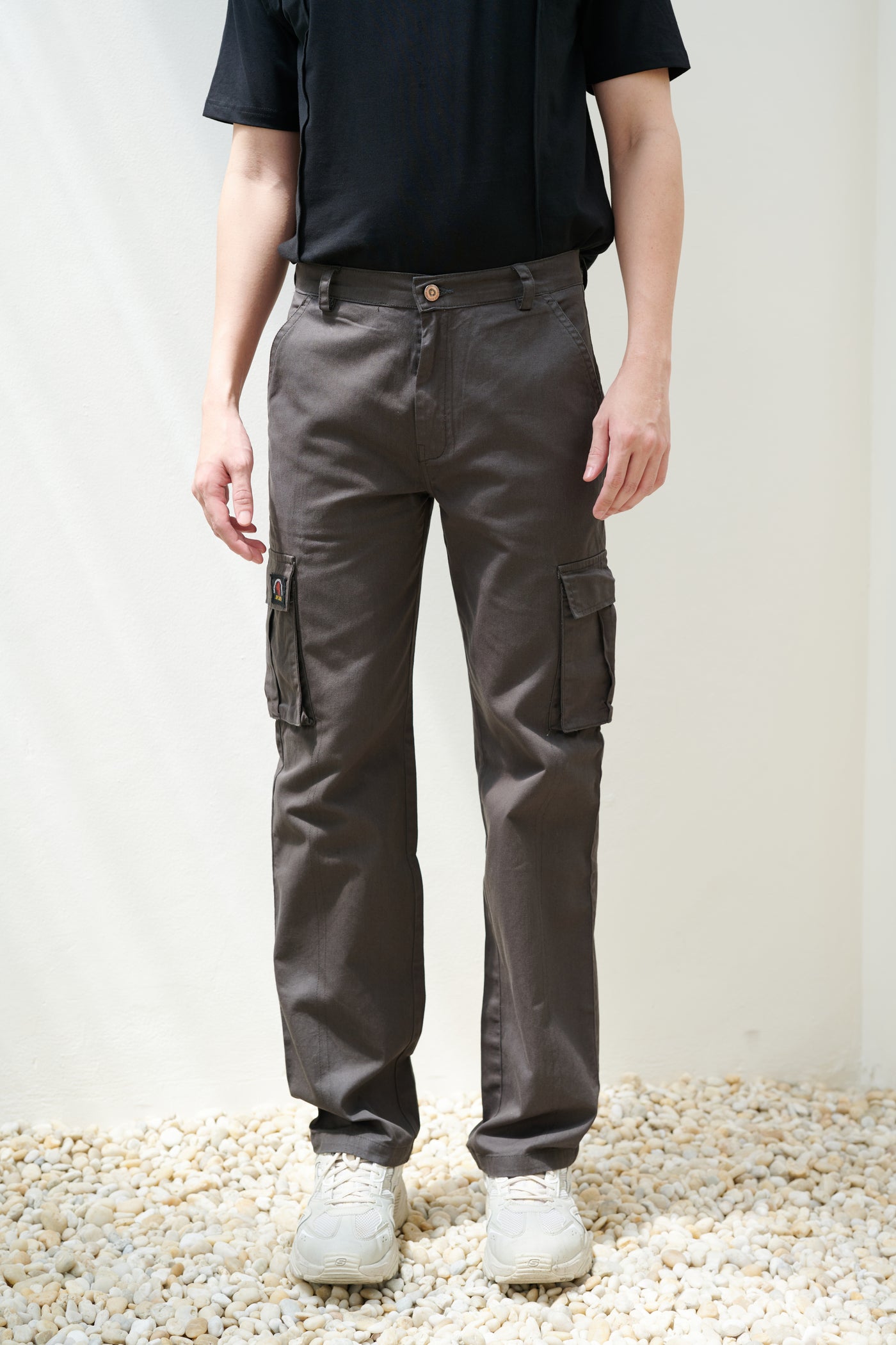 BDG Urban Outfitters MAXI POCKET TECH PANT - Cargo trousers - taupe/brown -  Zalando.ie