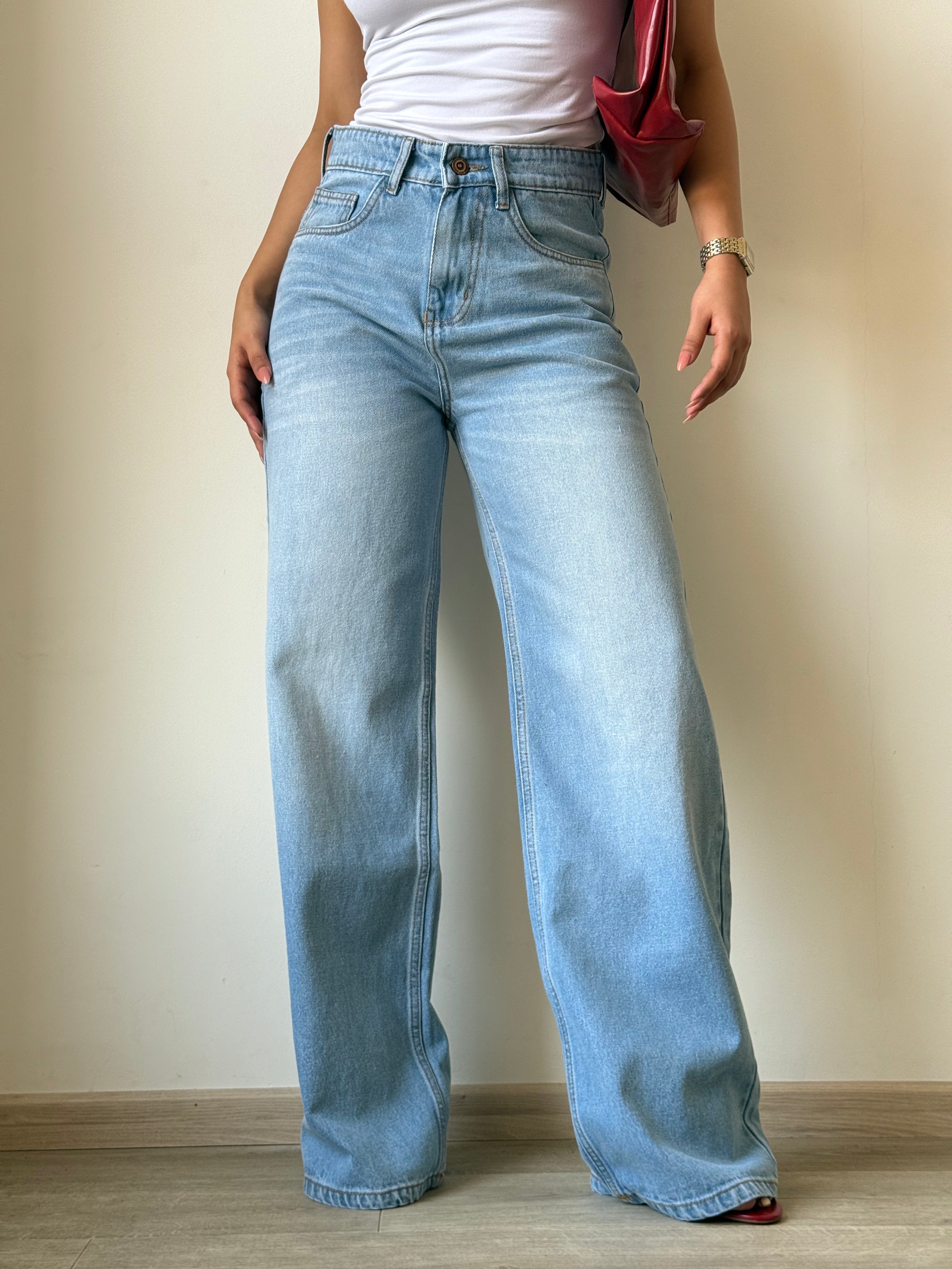 パンツ PERVERZE High-rise Wide-Leg Denim パンツ PERVERZE High-rise Wide-Leg Denim PERVERZE High-rise
