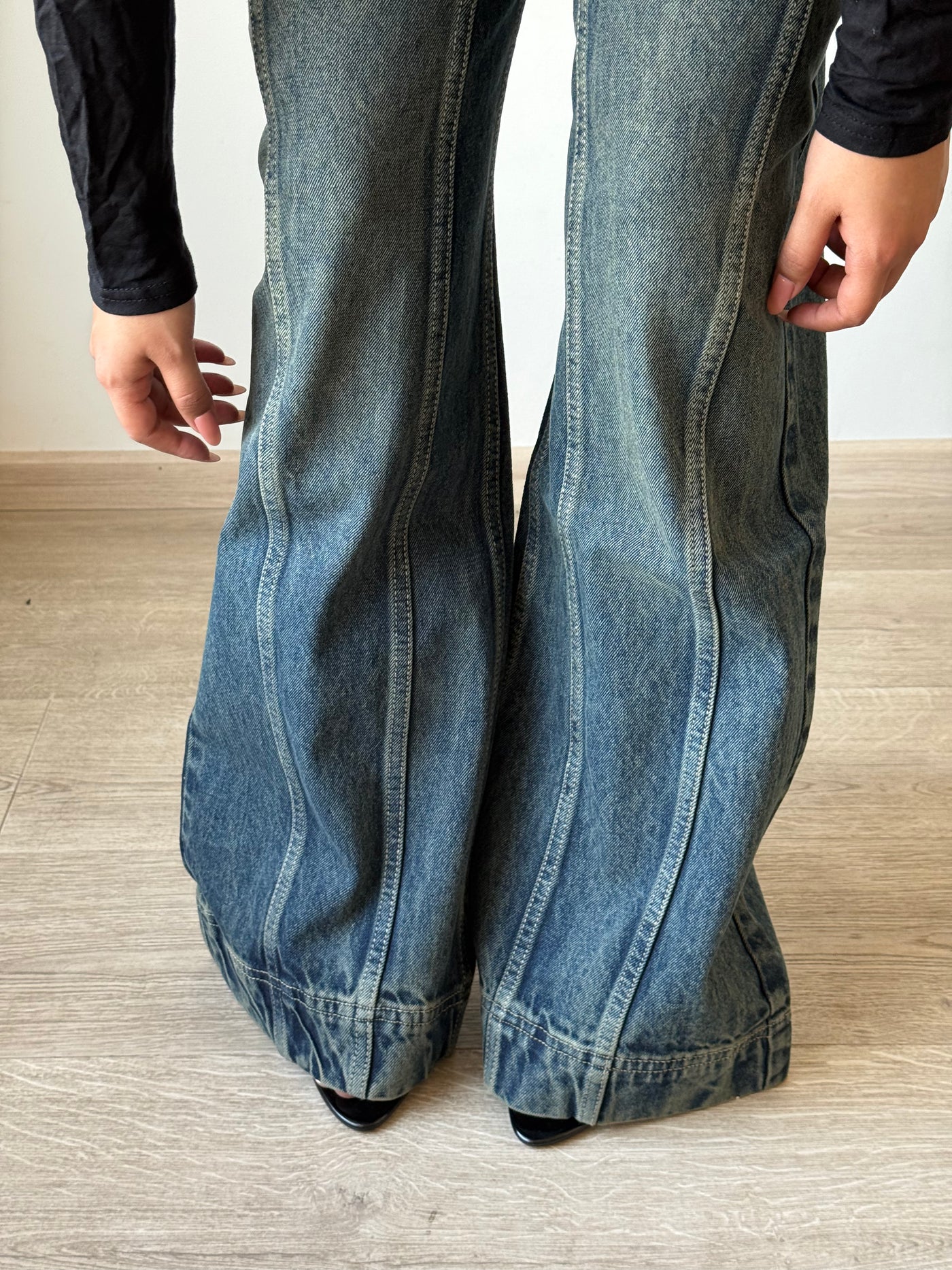 Tinted Vintage Washed Wide Leg Baggy Jeans