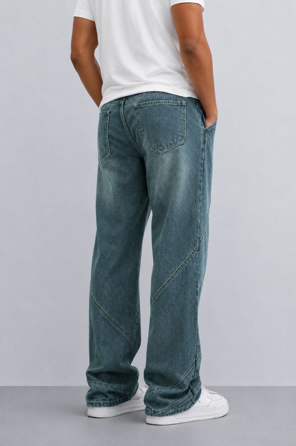 Rolling Panel Loose Straight Fit Jeans