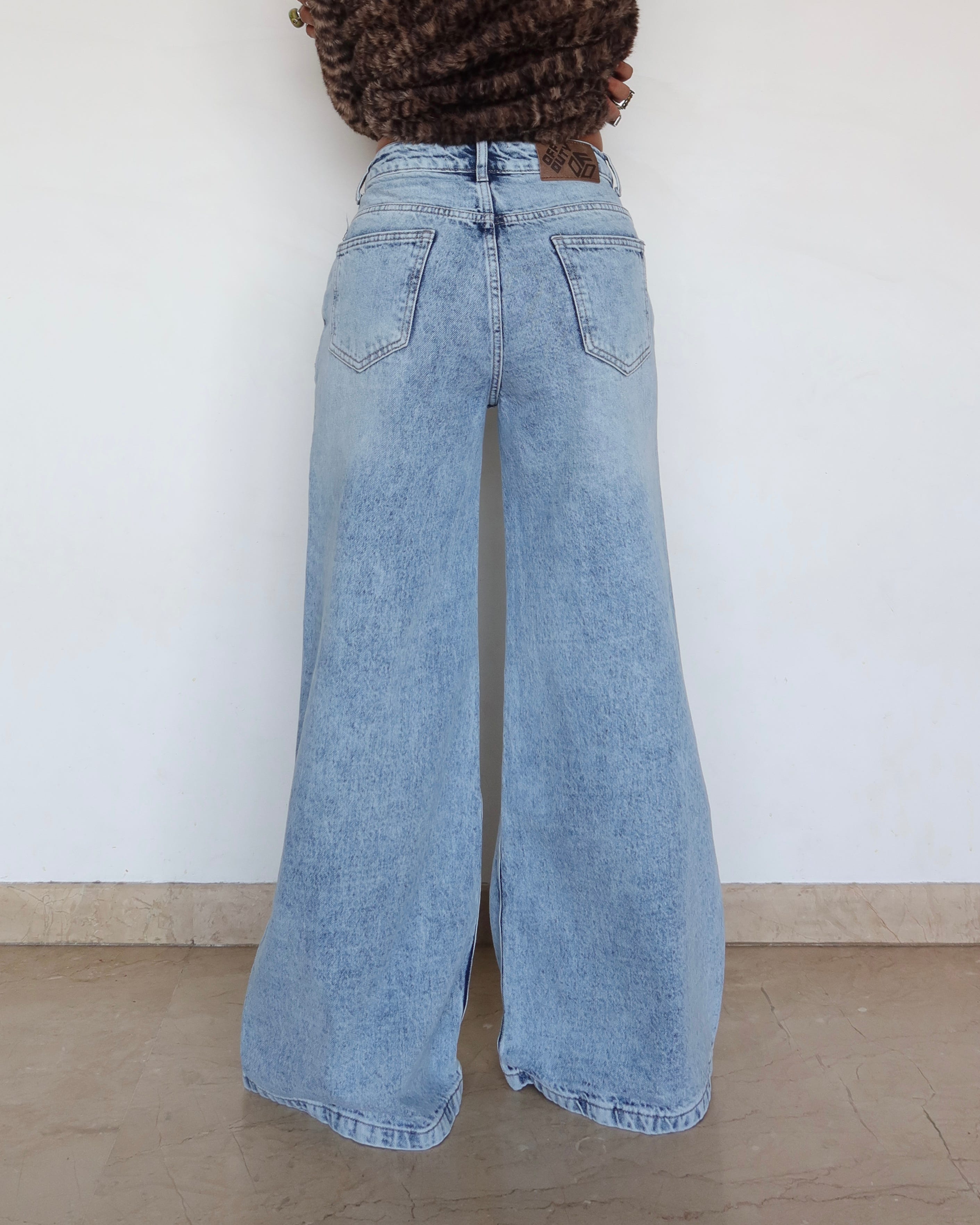 Asymmetric Belt Wide Leg Jeans