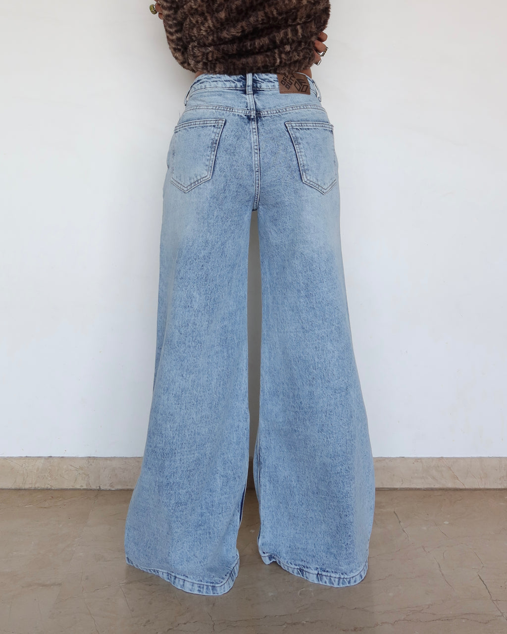 Asymmetric Belt Wide Leg Jeans