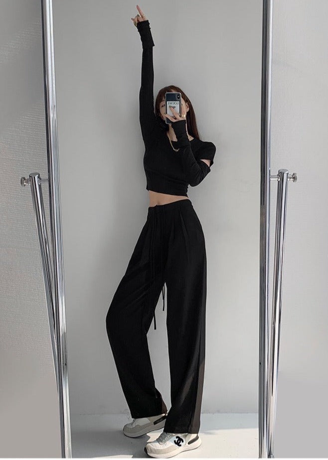 OUTFIT INSPO✨ Black Korean baggy pants! All sizes in store @offduty.india