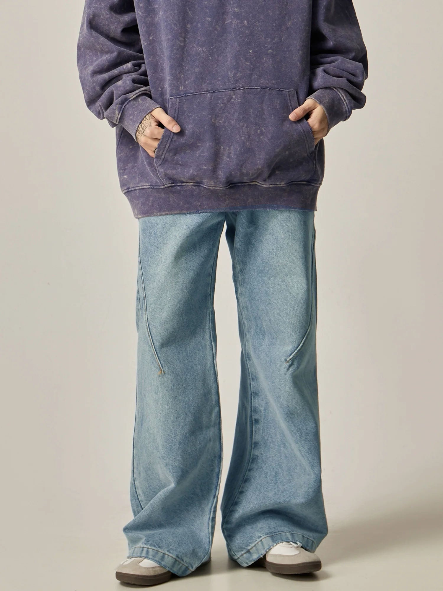 Blue Wash Clean Flare Fit Jeans