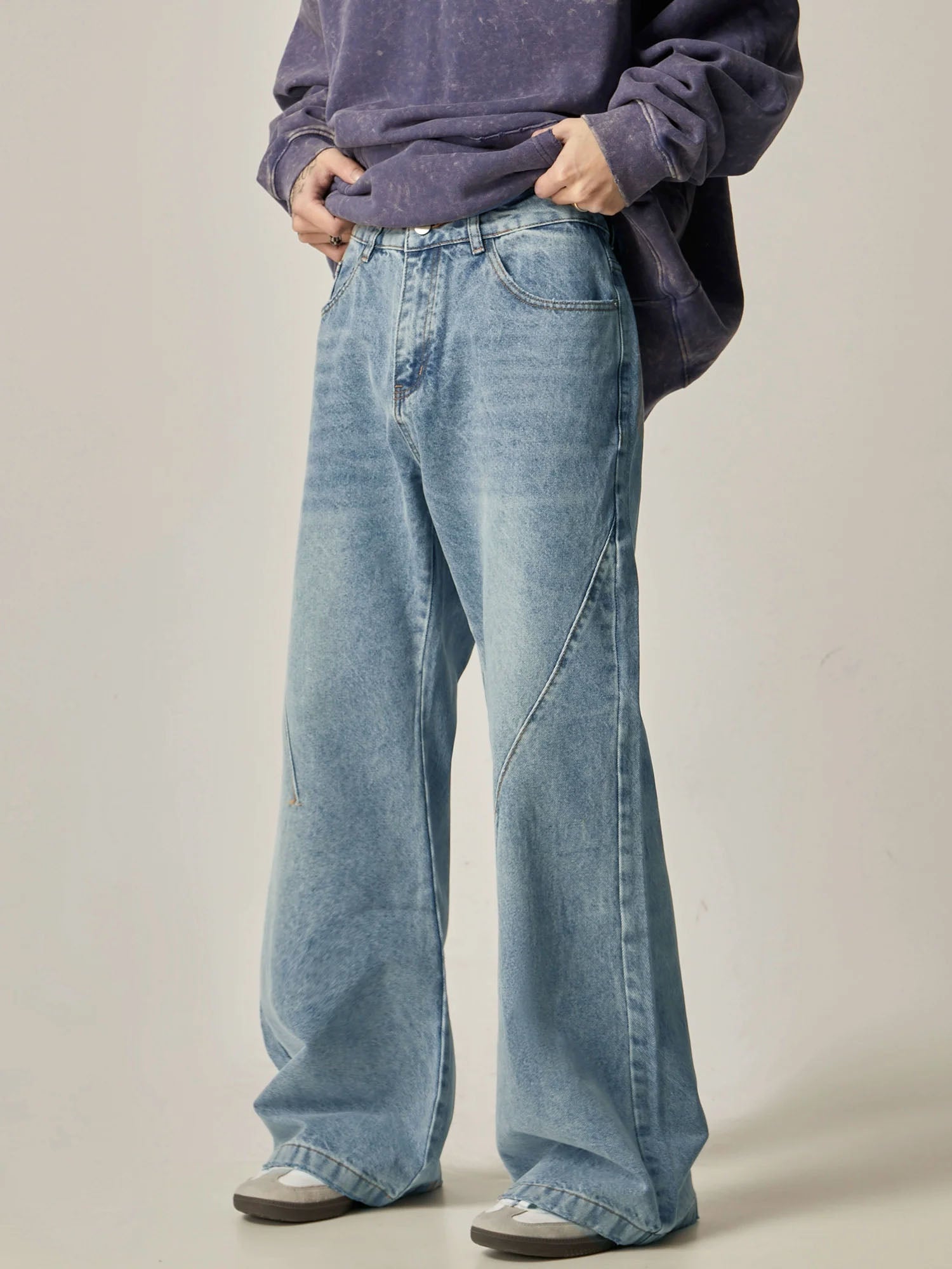 Blue Wash Clean Flare Fit Jeans