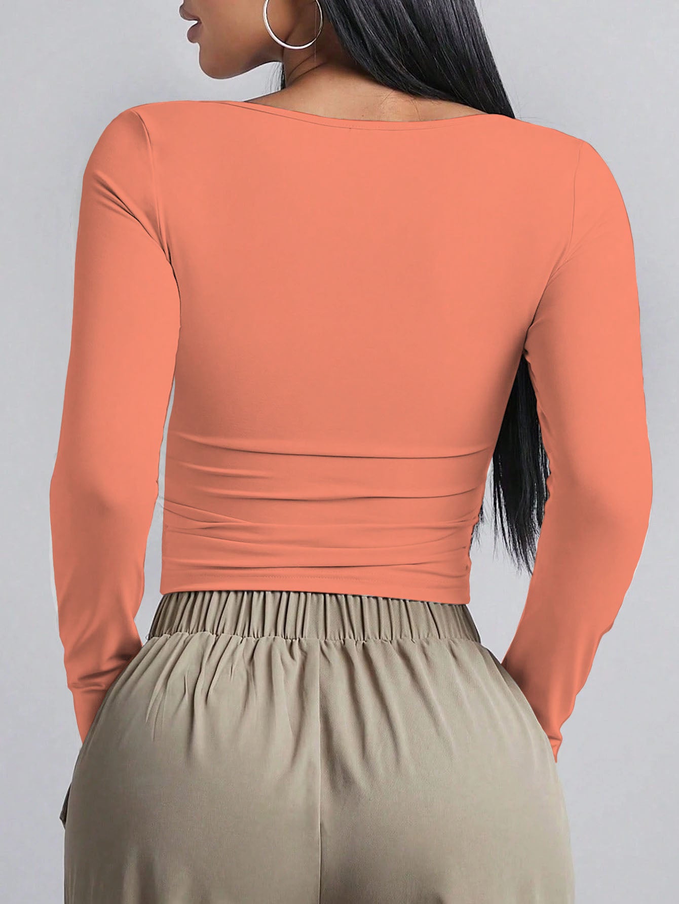 Soft Curve Neck Long Sleeve Top