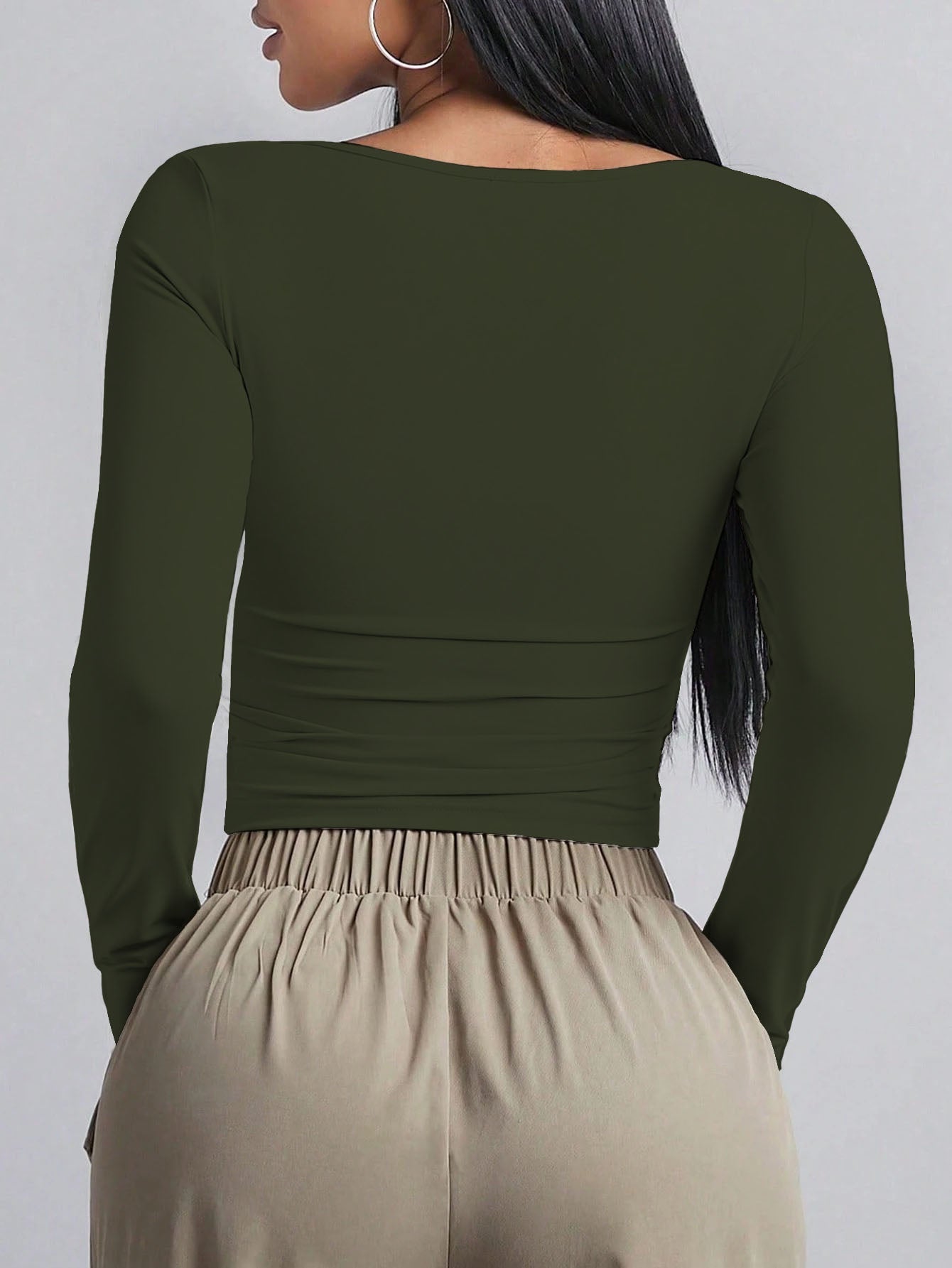 Soft Curve Neck Long Sleeve Top