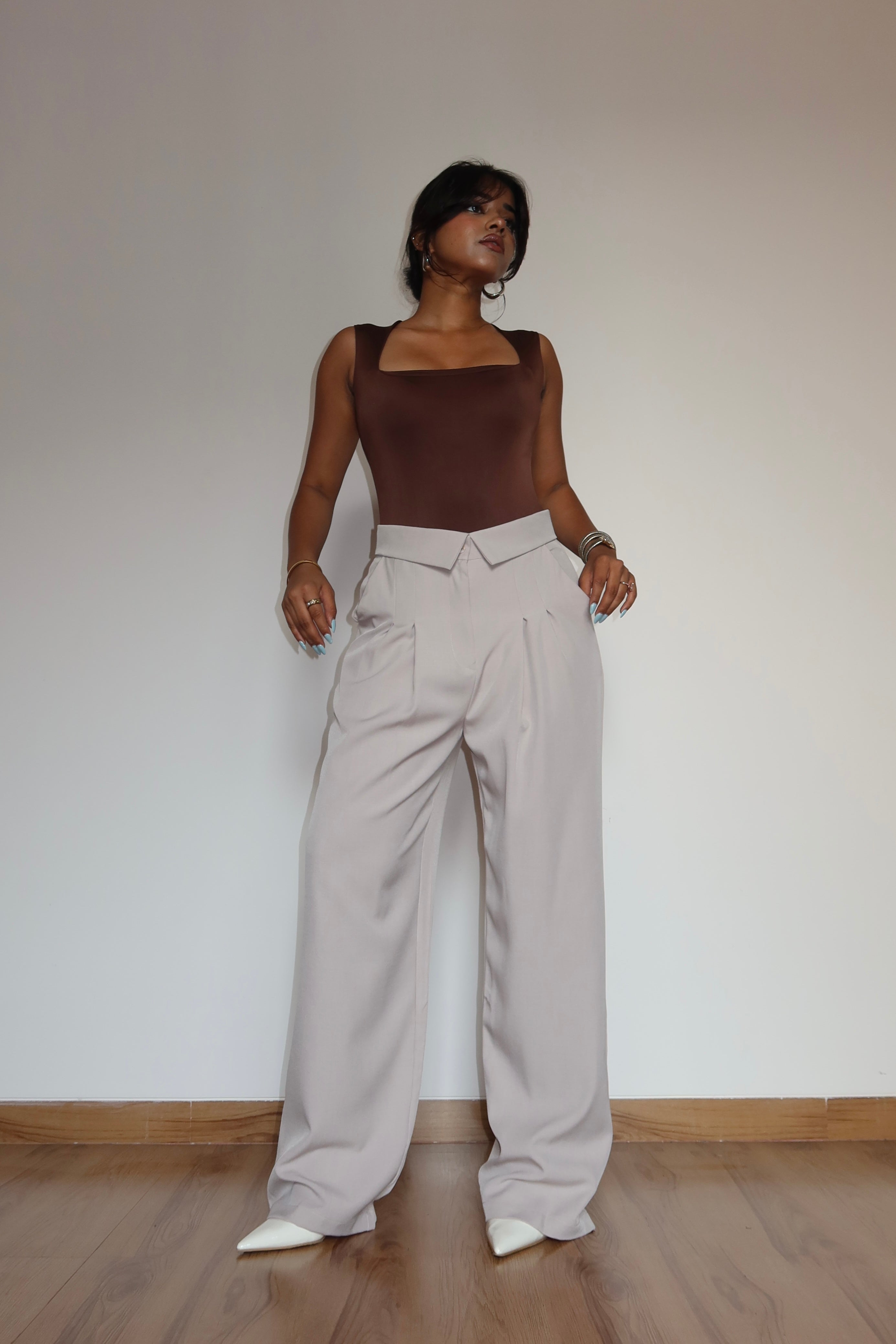 Clean Collar Waist Pleated Trousers