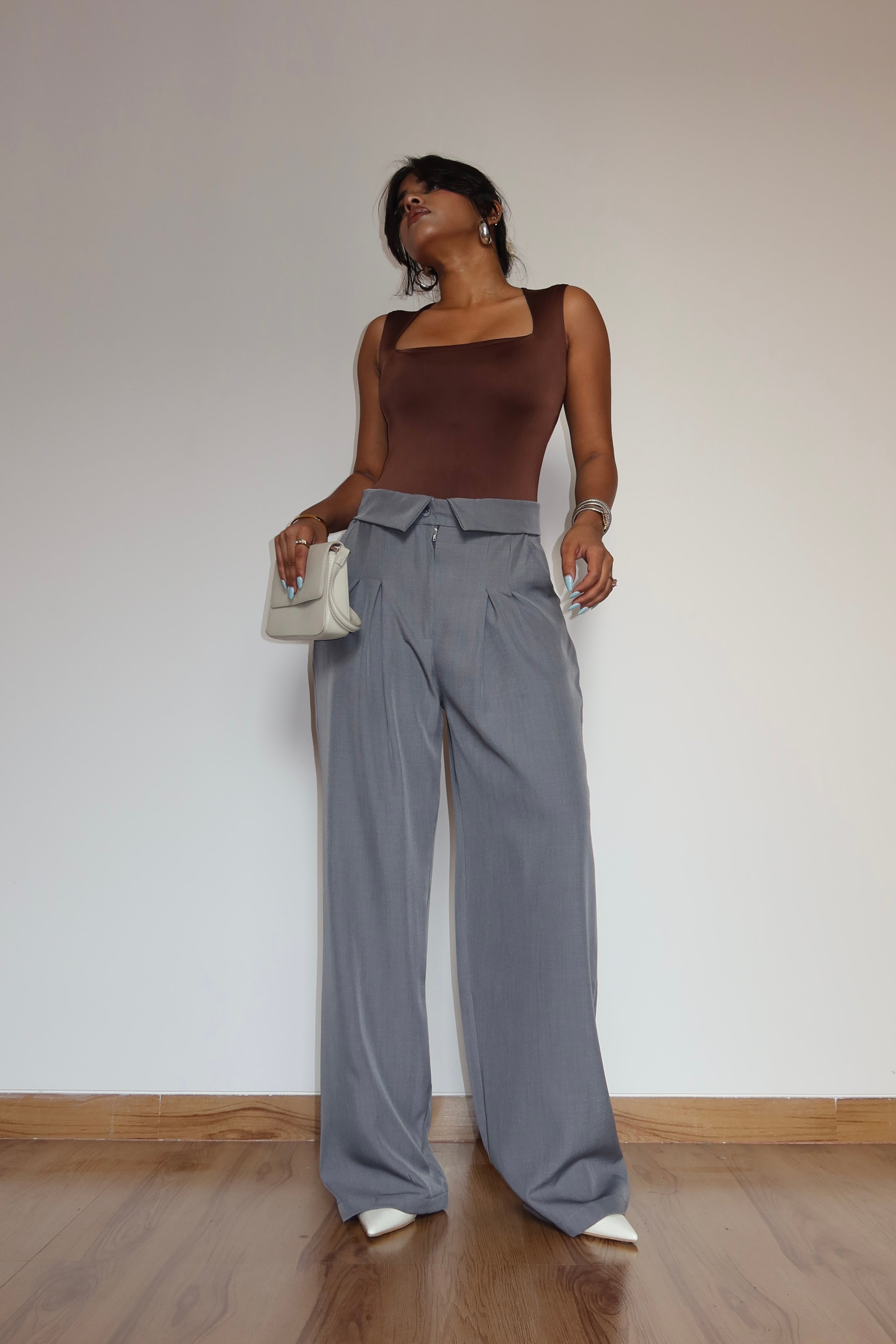 Clean Collar Waist Pleated Trousers