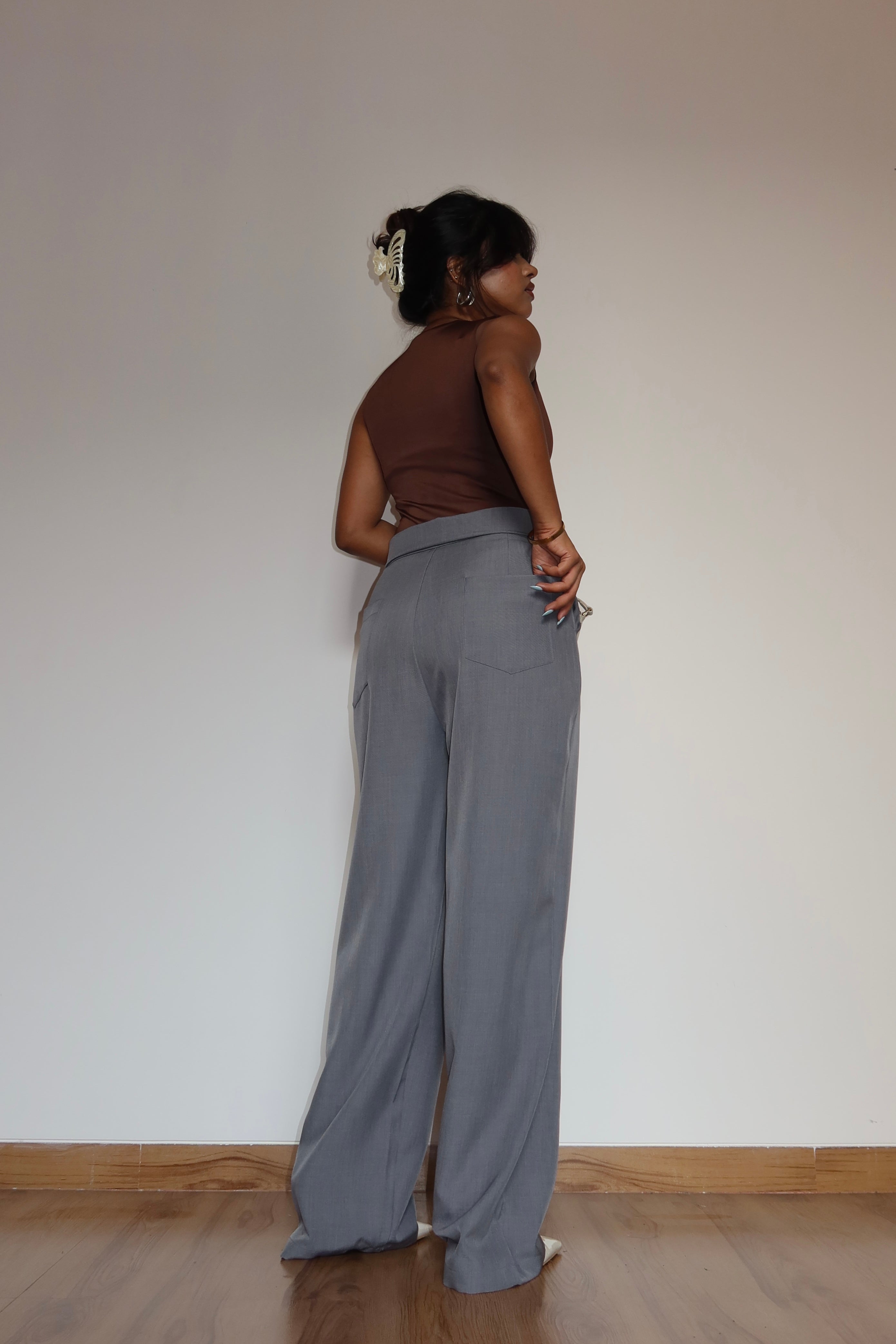 Clean Collar Waist Pleated Trousers