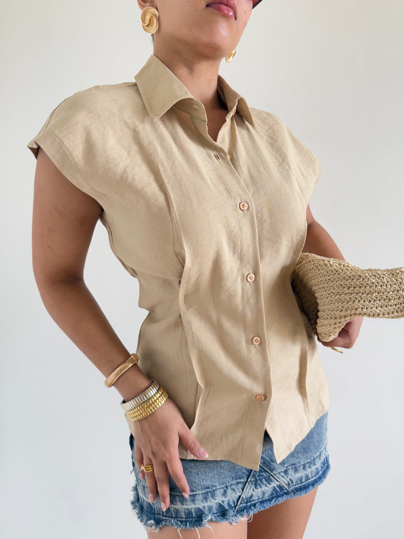beige