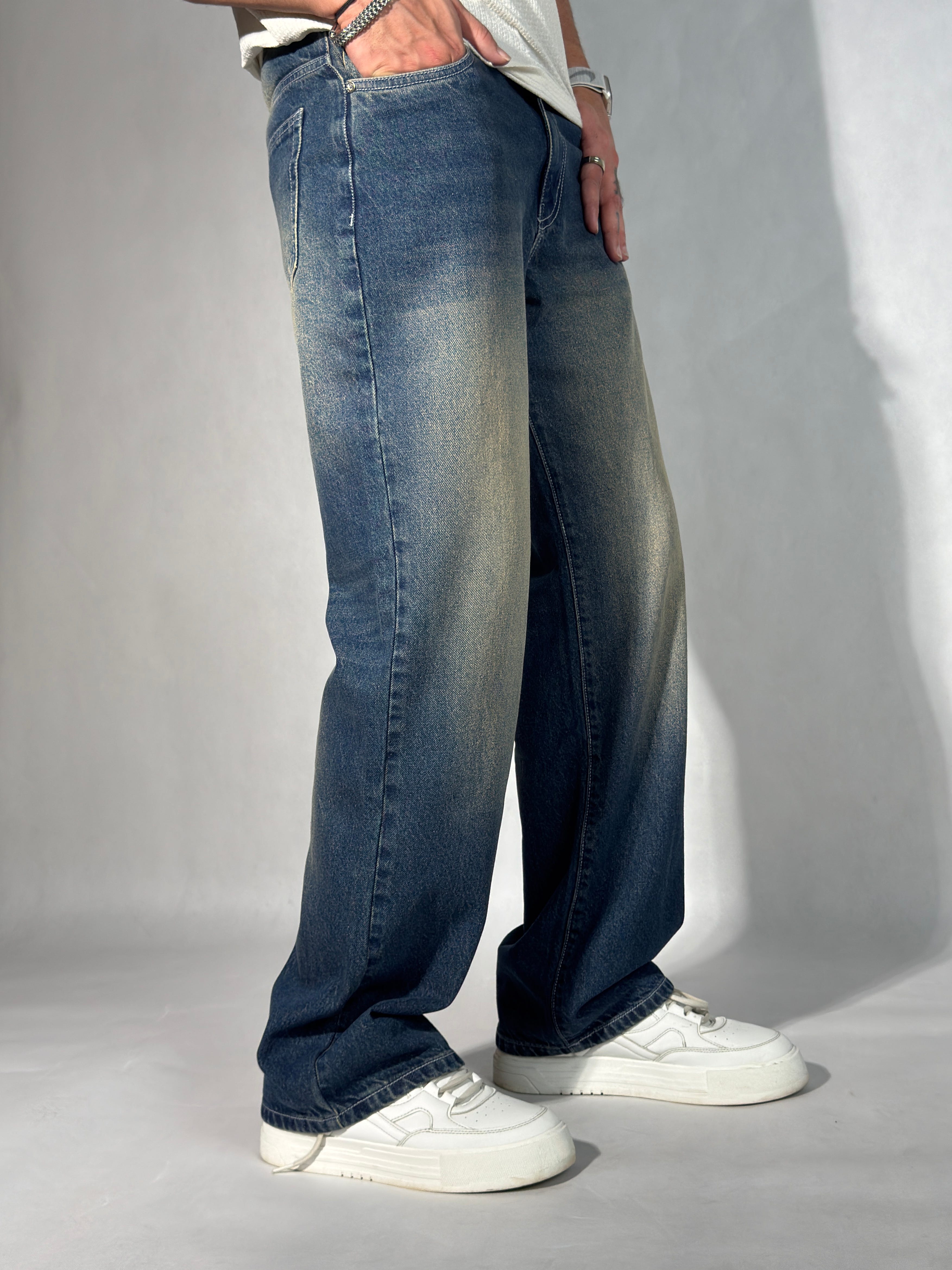 Blue Ridge Loose Straight Fit Jeans