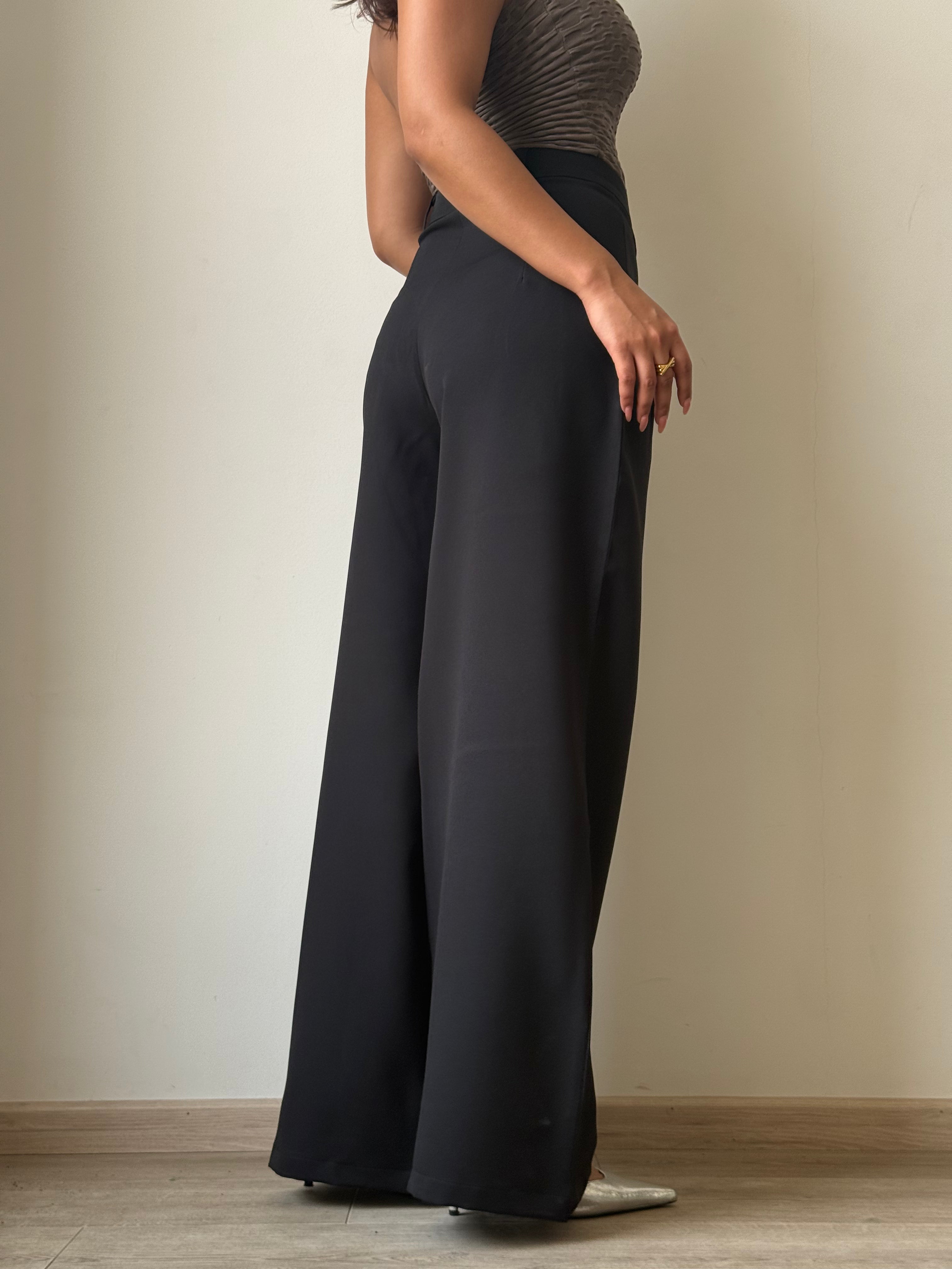 Ultimate Flow Wide Leg Pants