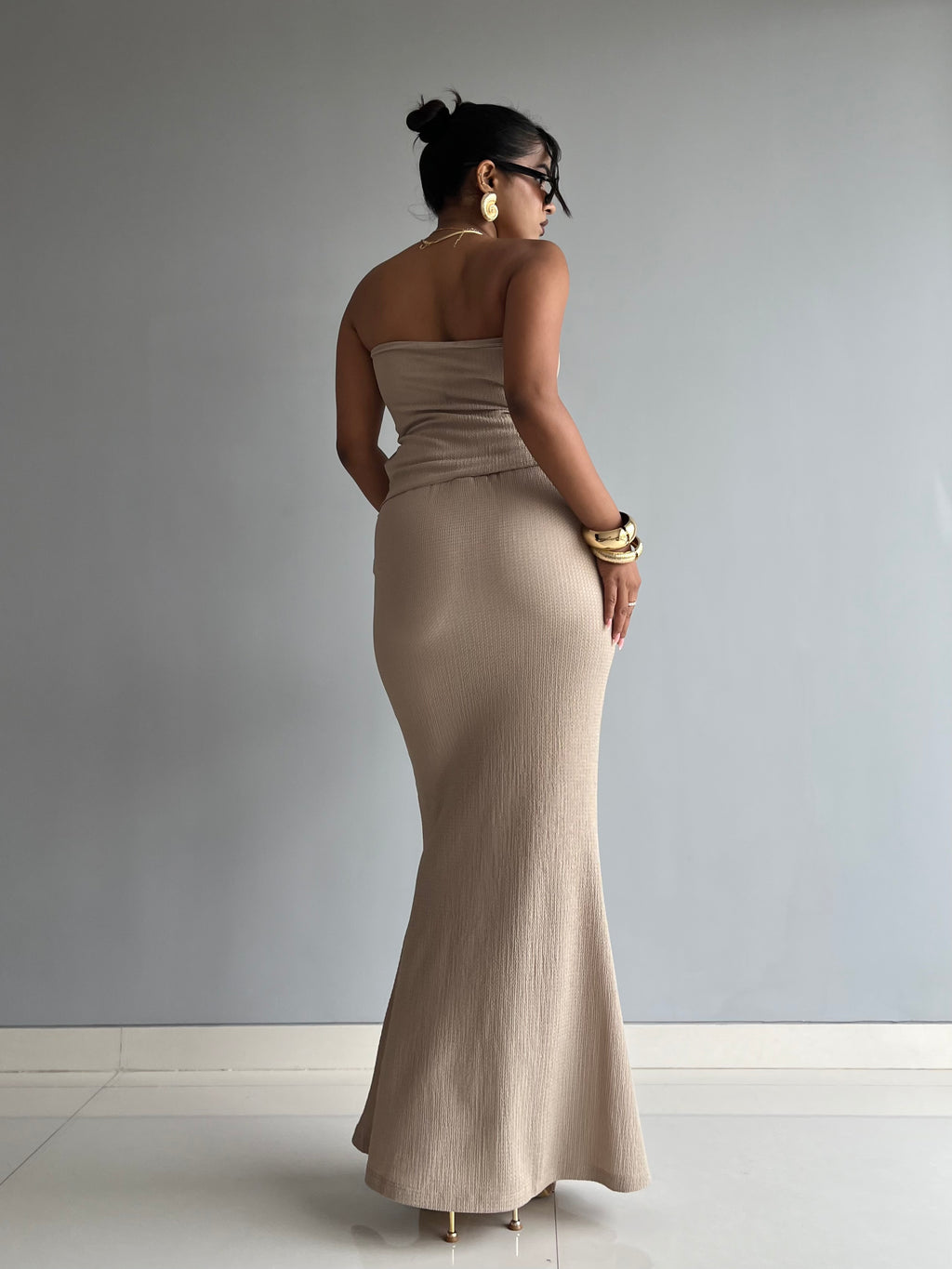beige