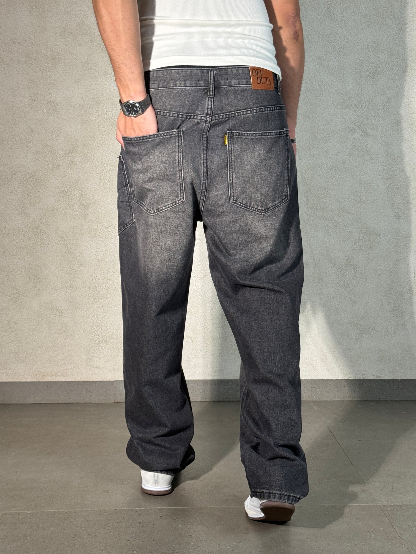 Vector Edge Pocket Straight Jeans