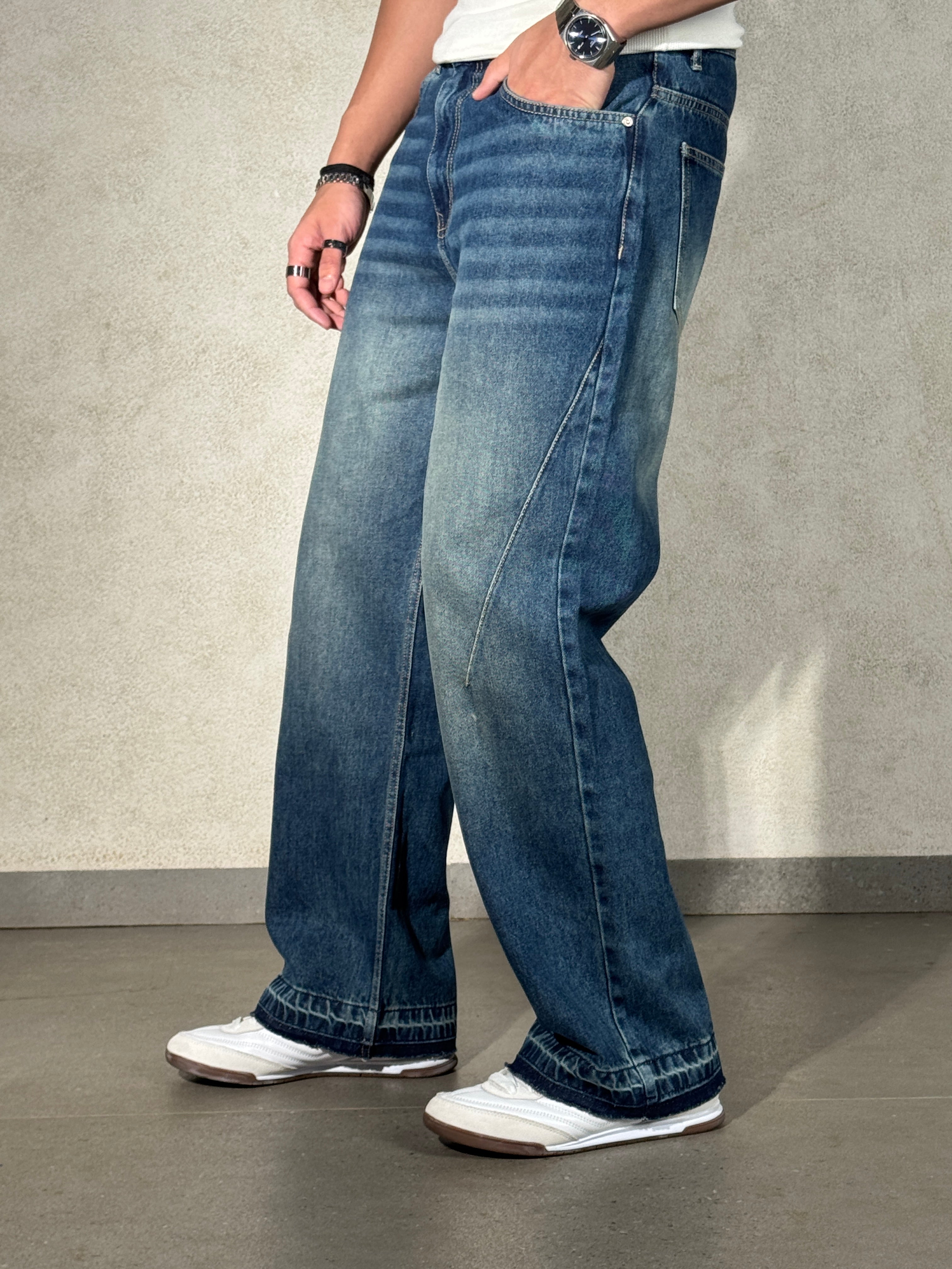 Raw Fringed Washed Baggy Jeans