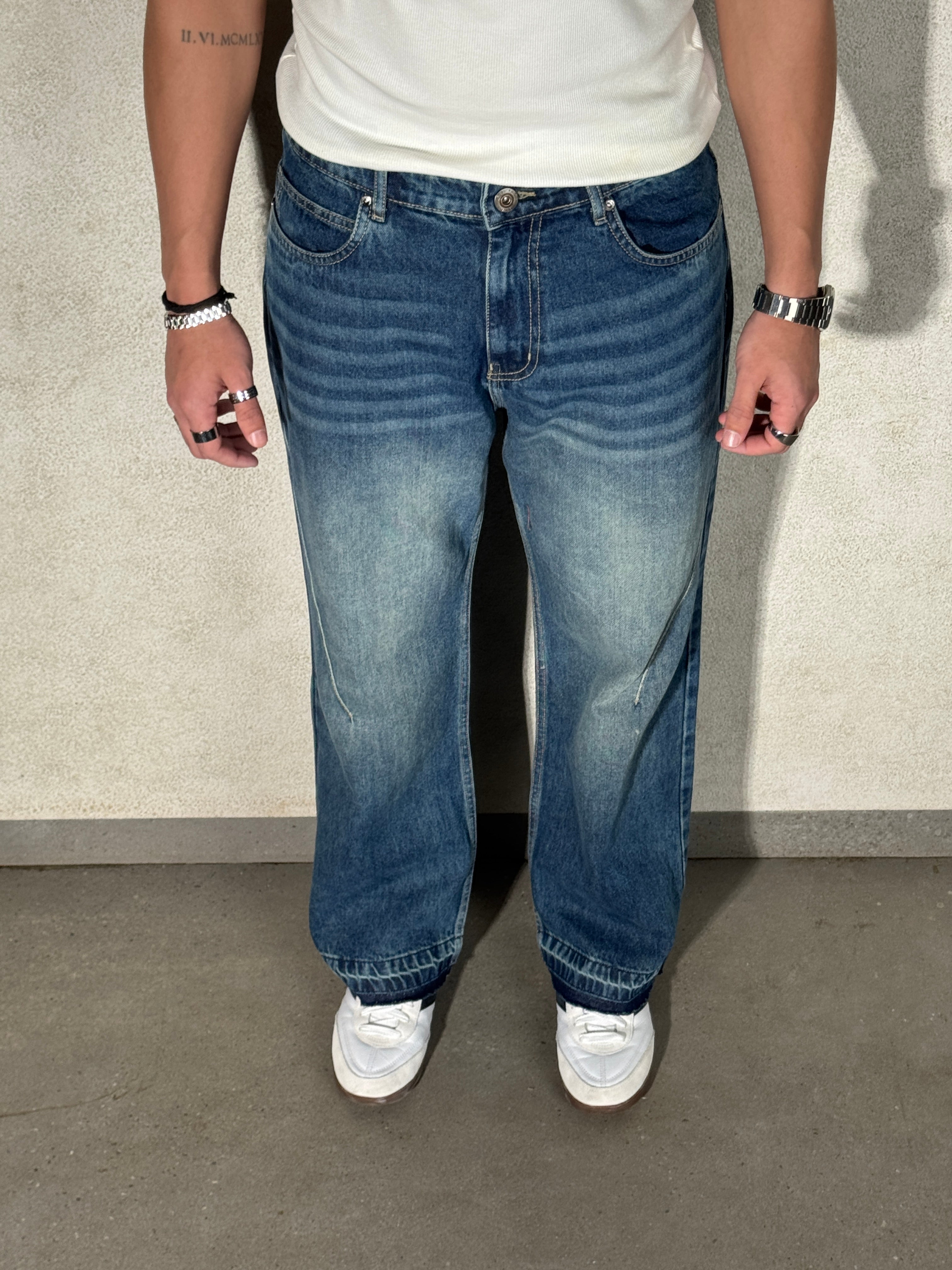 Raw Fringed Washed Baggy Jeans