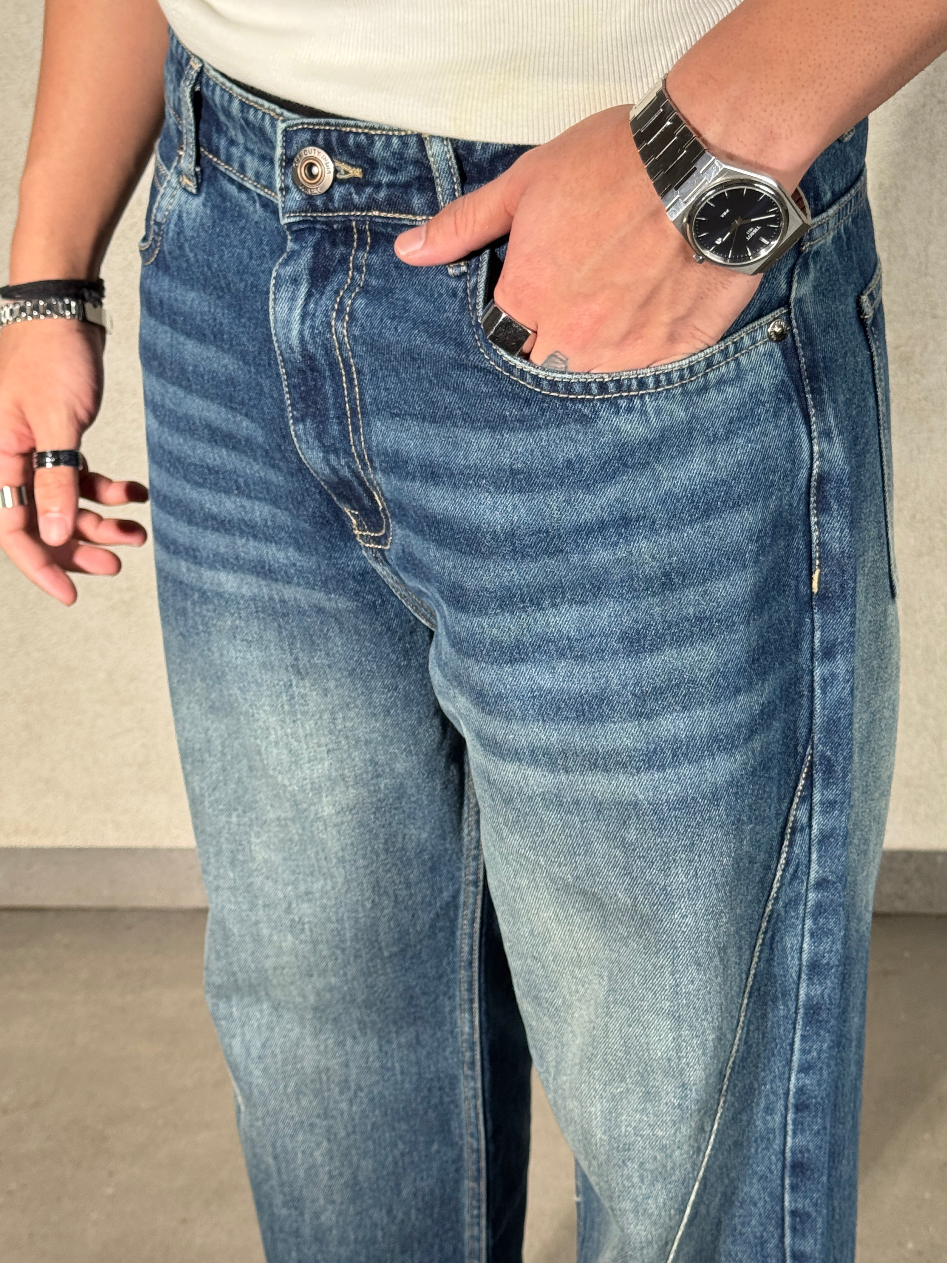 Raw Fringed Washed Baggy Jeans