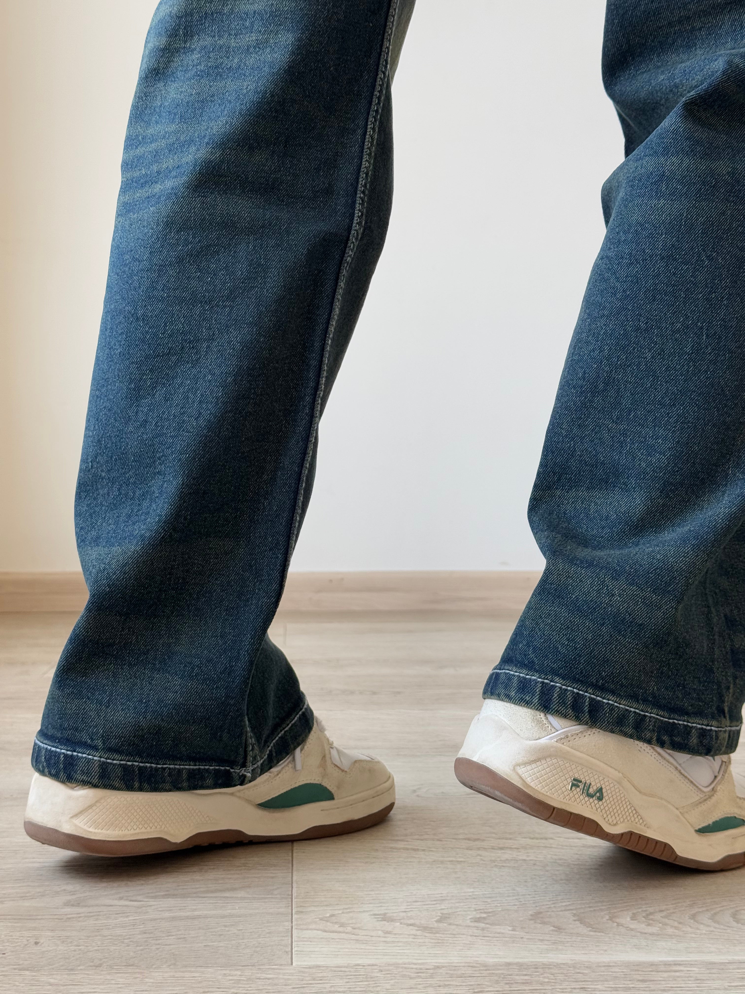 Baddie Vintage Dirty Wash Dad Fit Jeans