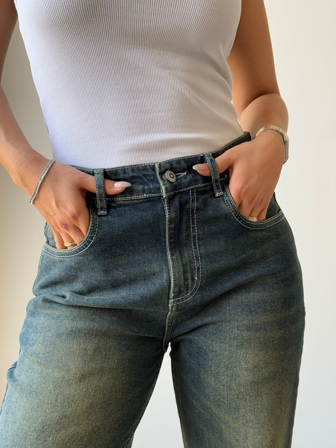 Dirty Jeans For Ladies COLLUSION X003 Wide Leg Jeans In Dirty Wash