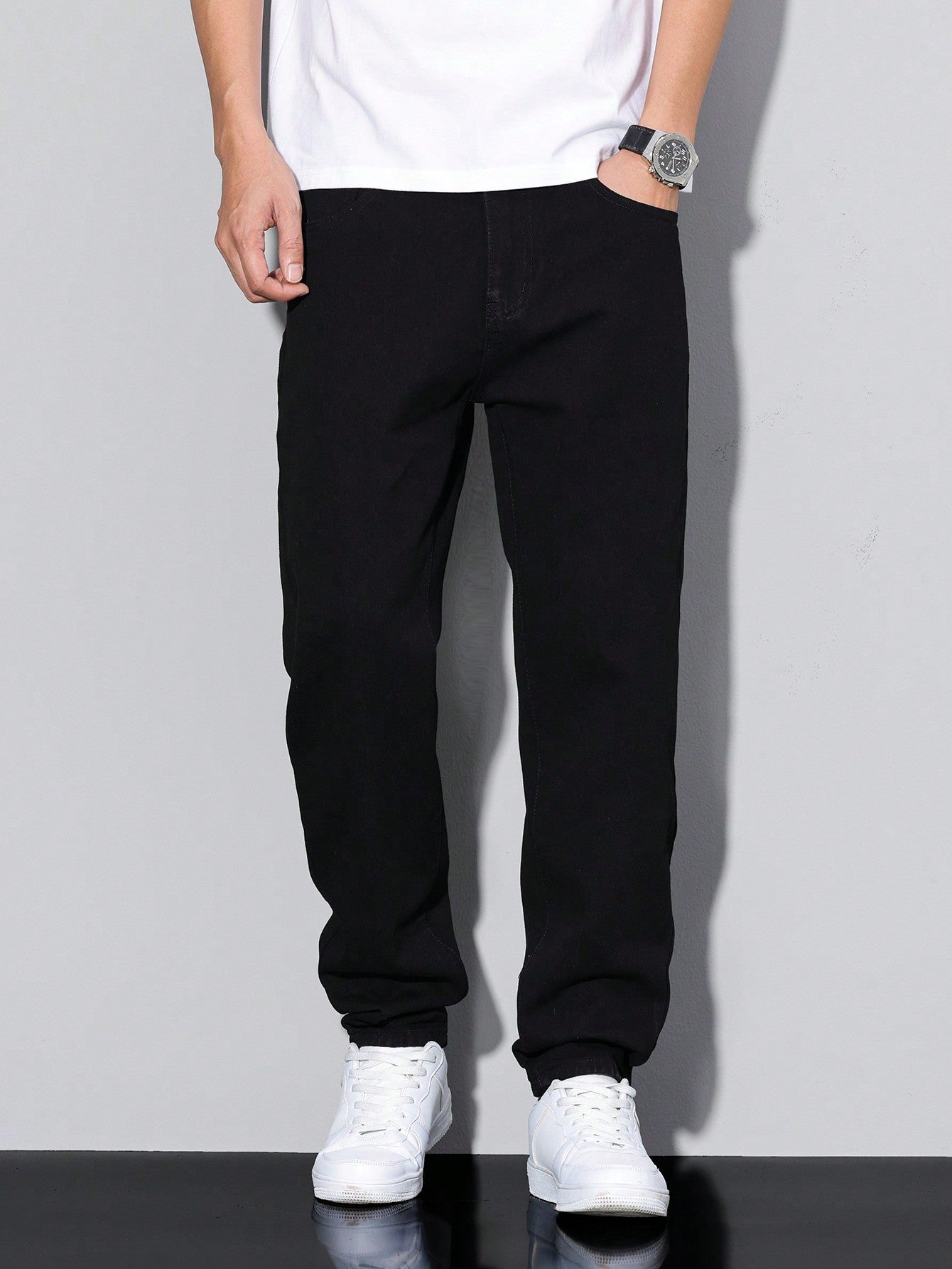 Black Out Straight Fit Jeans