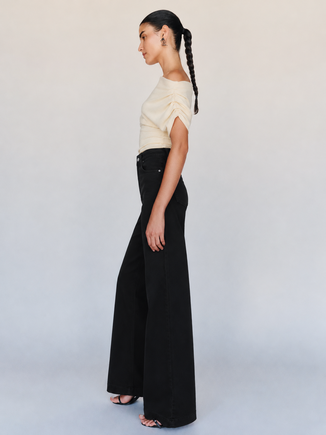 Black Wide Leg High Rise Jeans