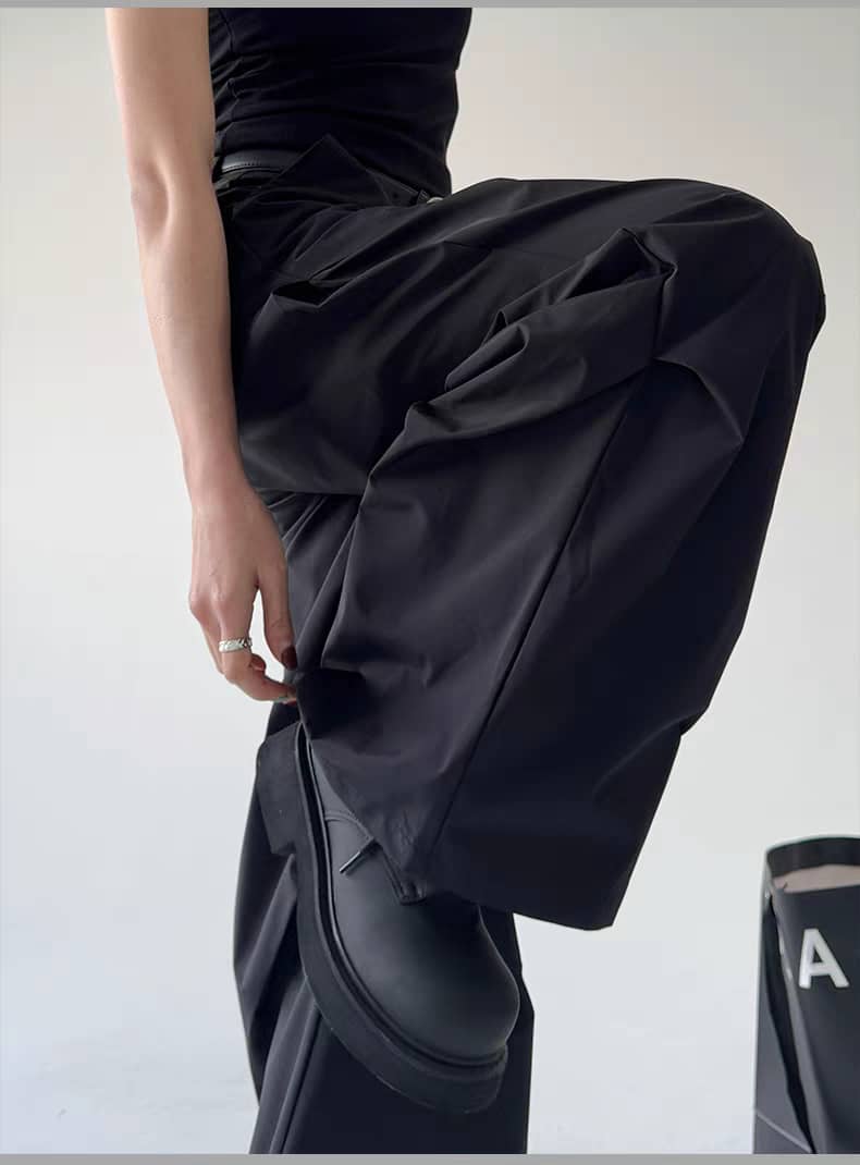 Pleating Technology Layered Pleat Tech Pants – Offduty India