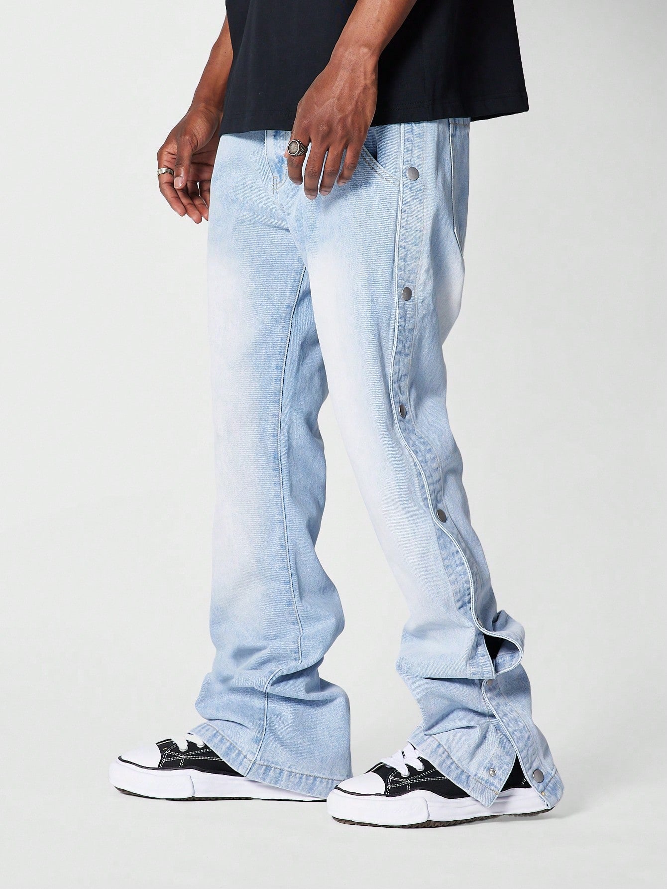 Snap Edge Flare Fit Men Denim