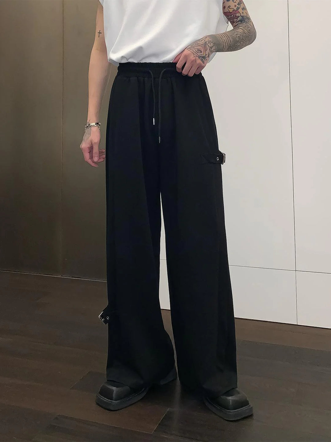 Side Buckle Wide Leg Unisex Sweatpants – Offduty India