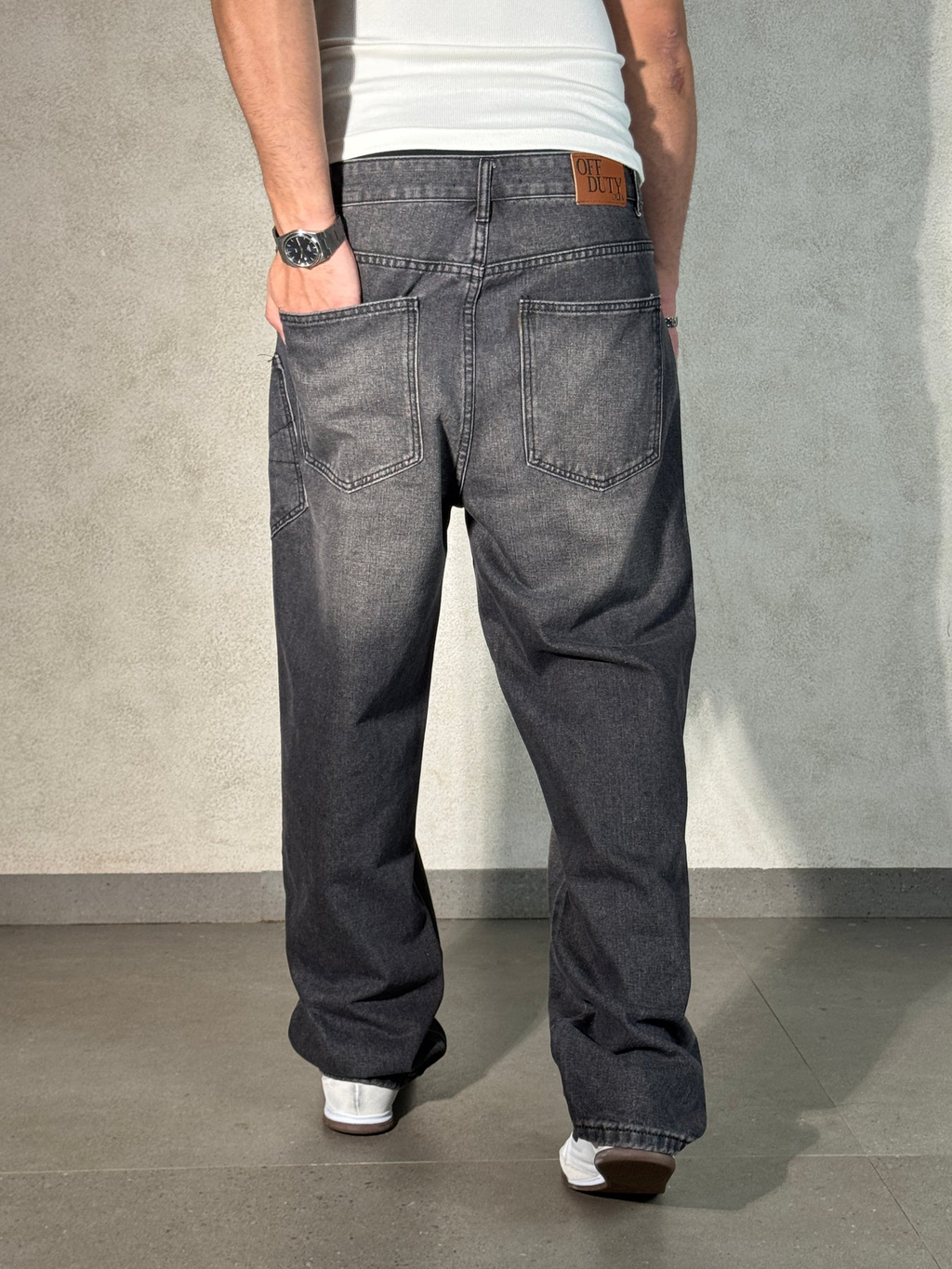 Vector Edge Pocket Straight Jeans